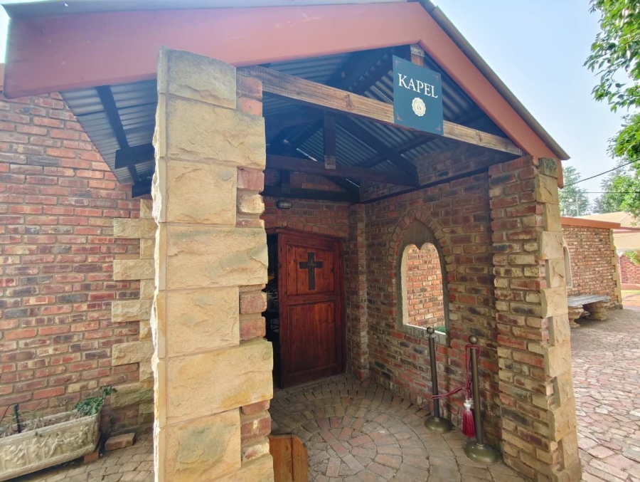 6 Bedroom Property for Sale in Quaggafontein Free State